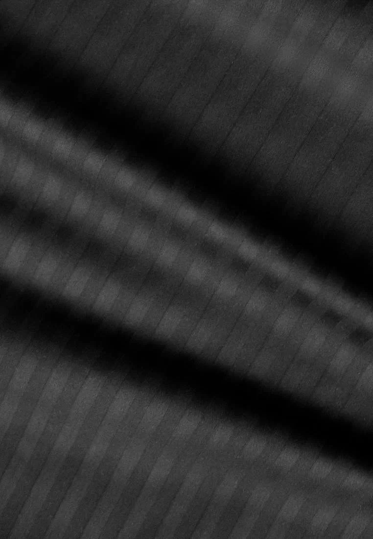 Простыня на резинке Verossa Stripe Black 200х200 70005 01